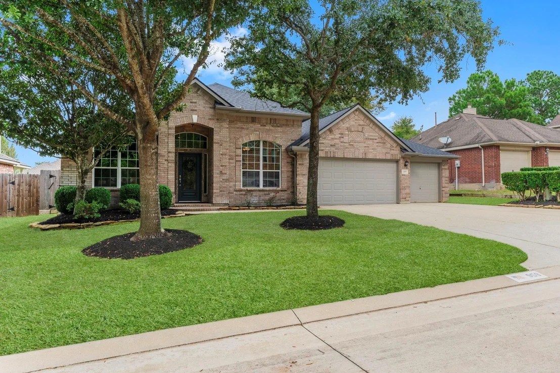 Photo of 959 Stoneglade Drive