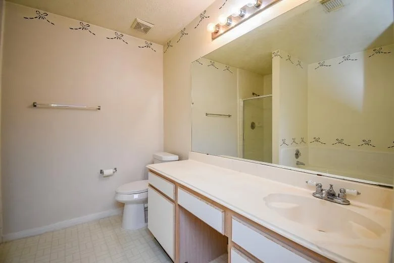 Photo of 17007 Macleish Drive
