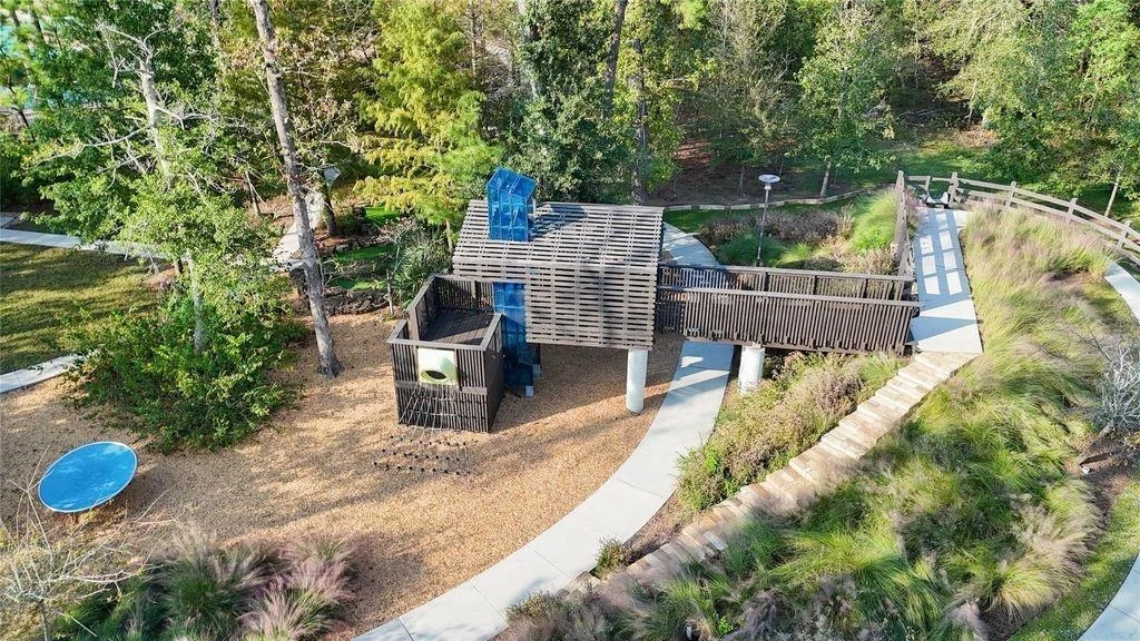 Photo of 4320 Silver Oak Place