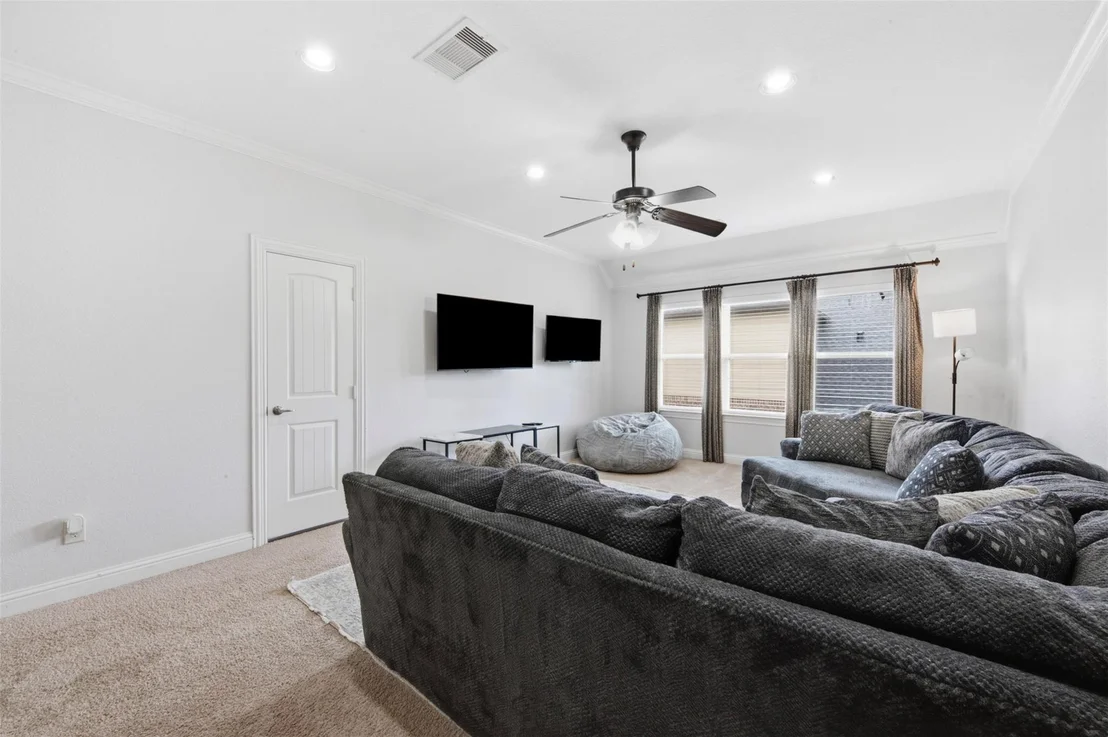 Photo of 15823 Pine Country Boulevard