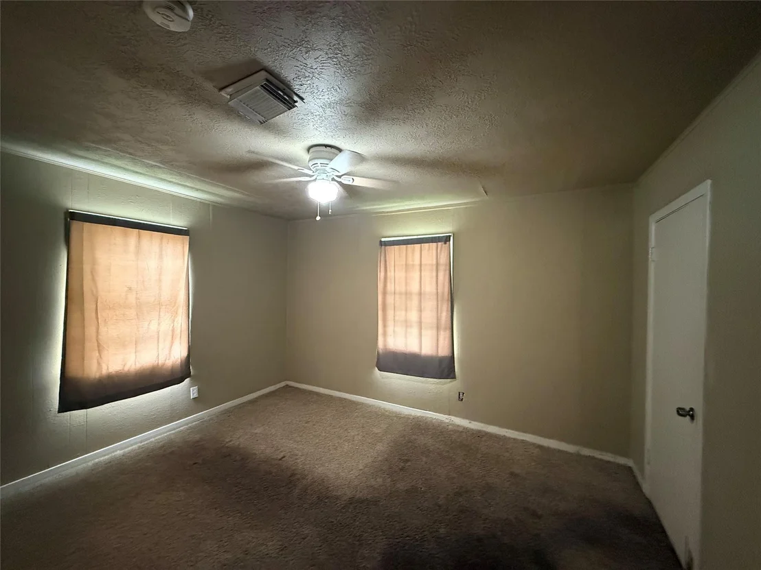 Photo of 3318 Mooney Road