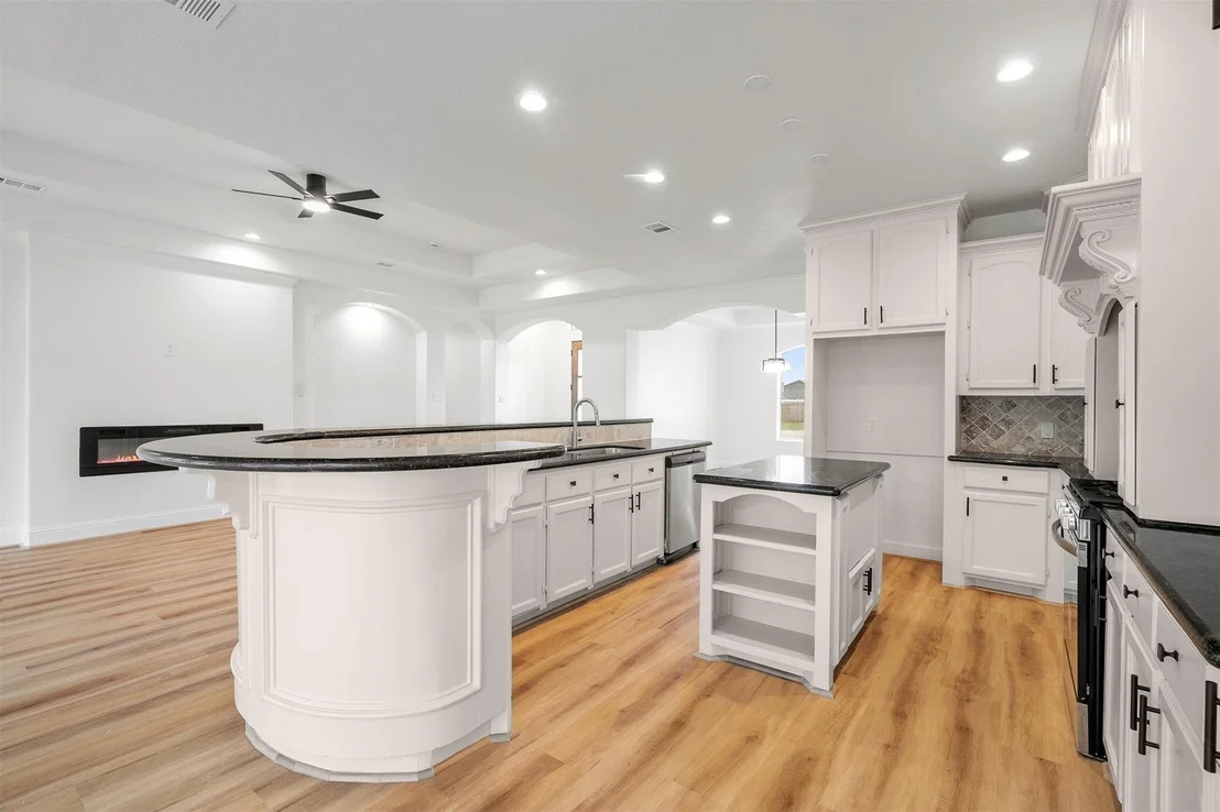 Photo of 227 Manor Avenue