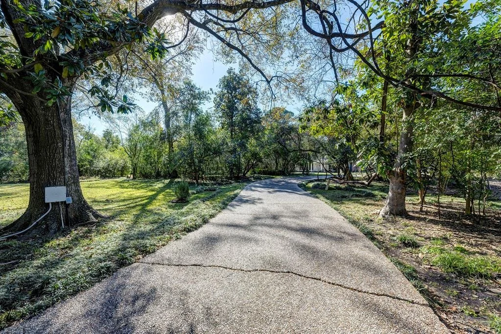 Photo of 5 E Rivercrest Drive
