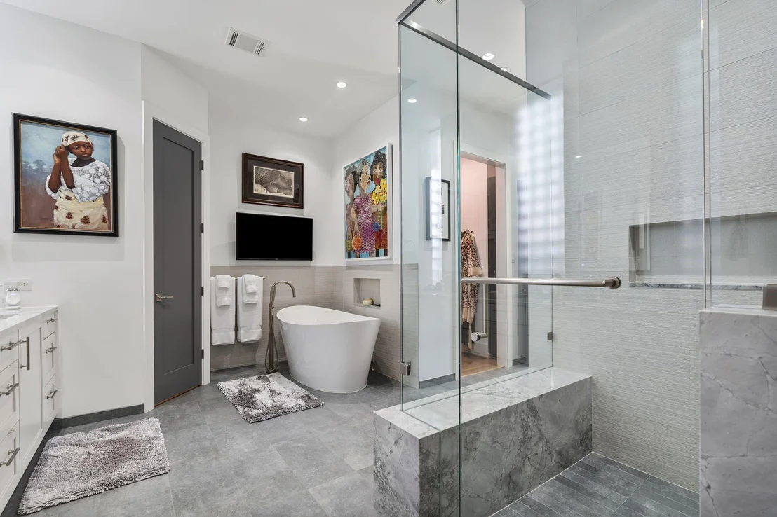 Photo of 2130 Stanmore