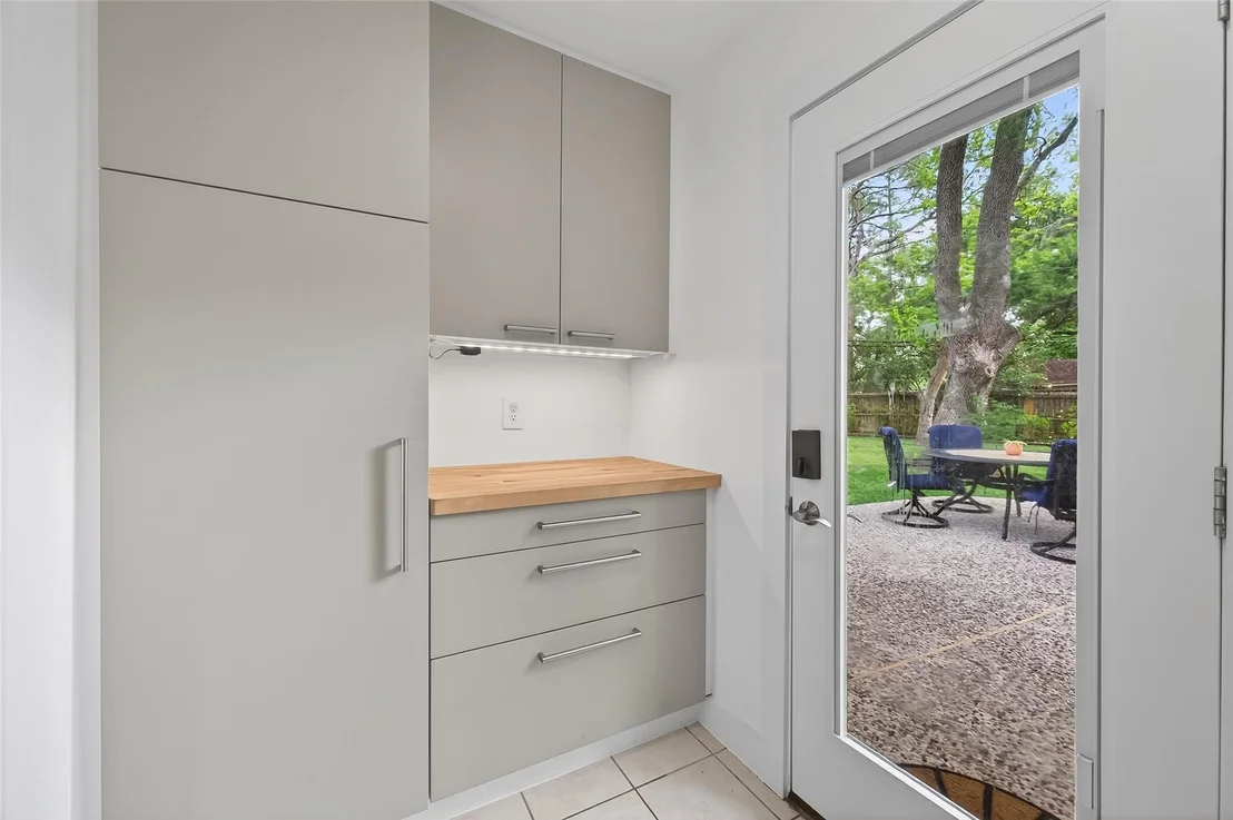 Photo of 5715 Claridge Drive