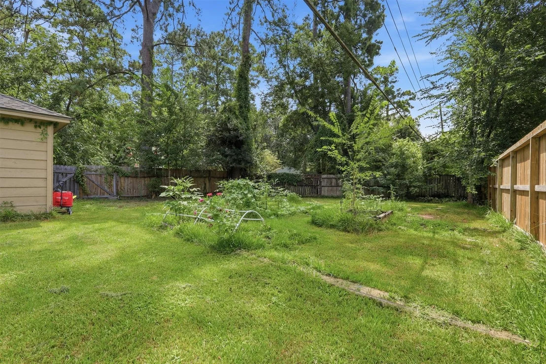 Photo of 6518 Elmgrove Road