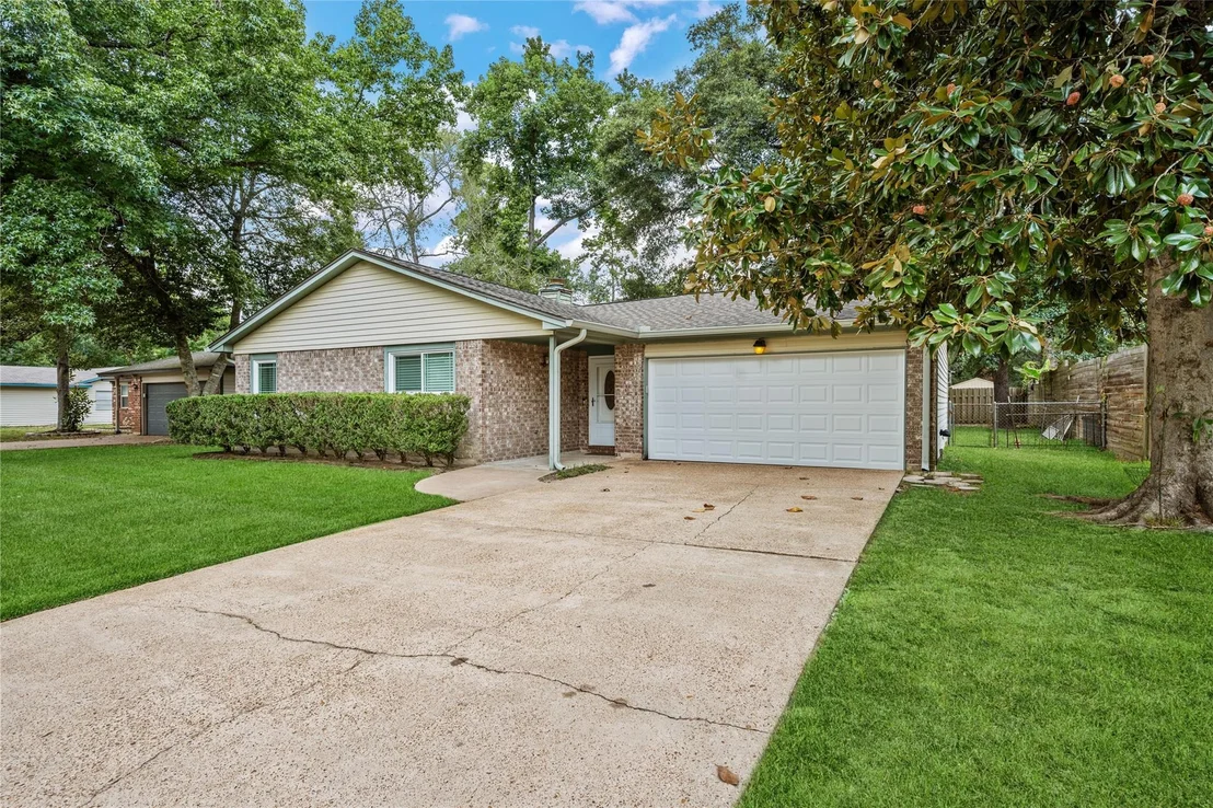 Photo of 25341 Dogwood Lane
