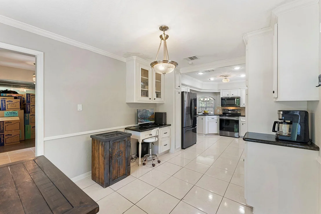 Photo of 618 Brook Hollow Drive