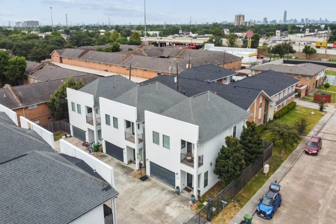 Photo of 3802 Summa Place