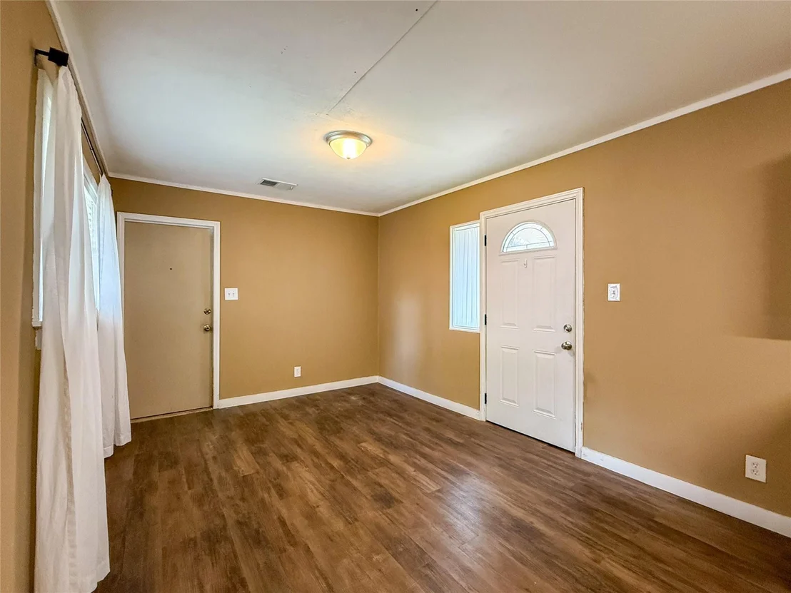 Photo of 3321 Tanglebriar Drive