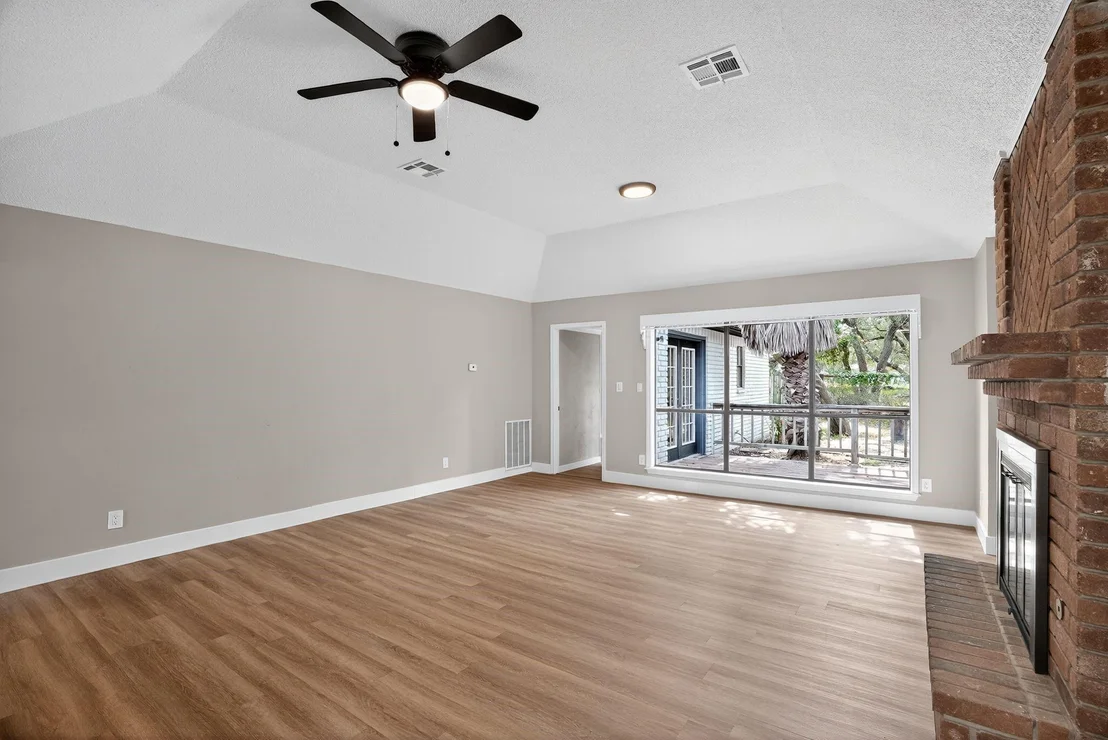 Photo of 107 Cherry Hills