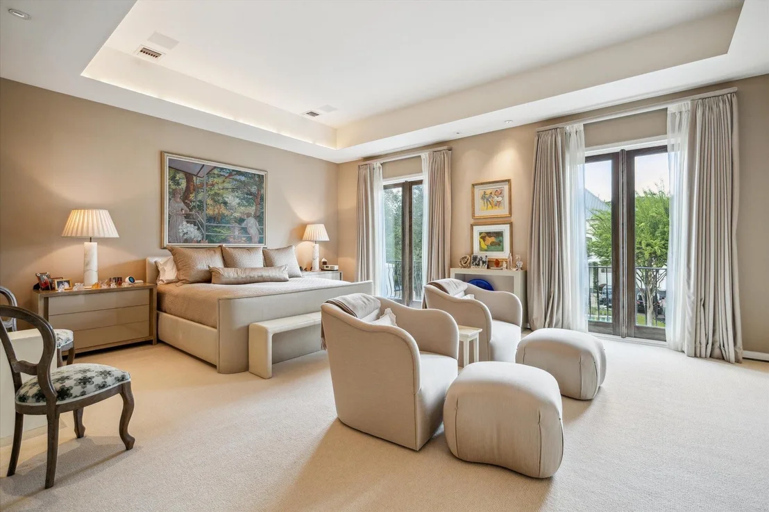 Photo of 20 Eaton Square