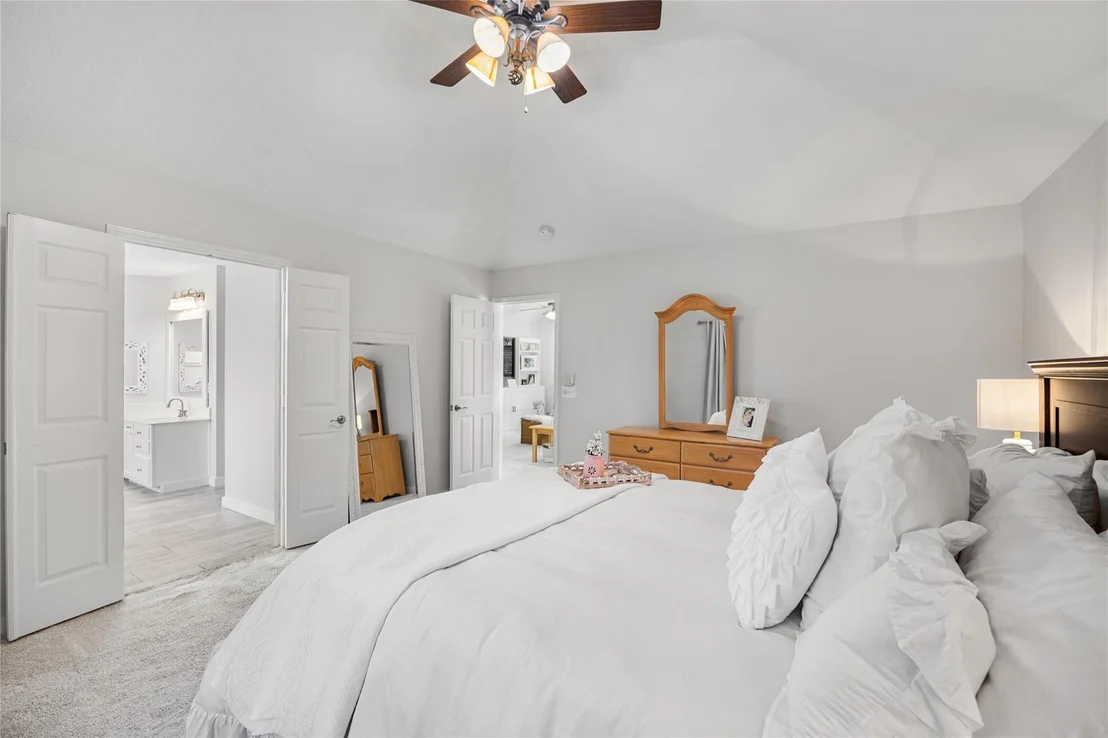 Photo of 20707 Medallion Pointe Drive