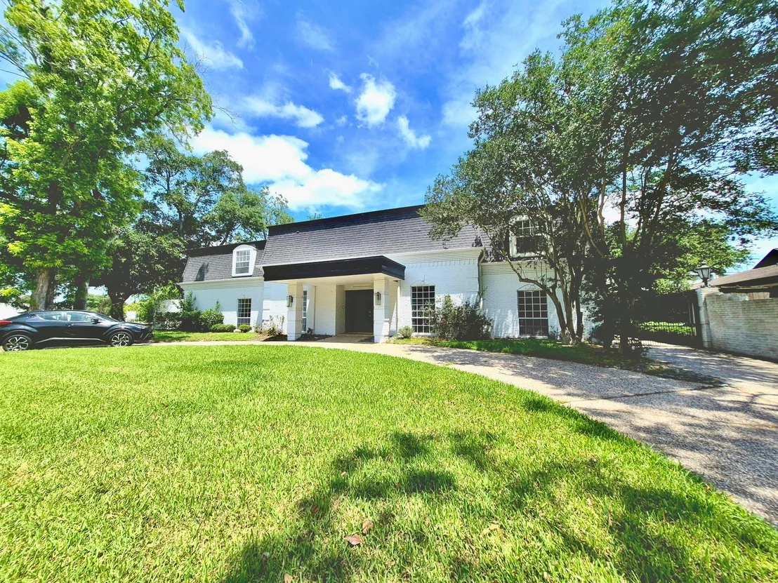 Photo of 5330 Braesheather Drive