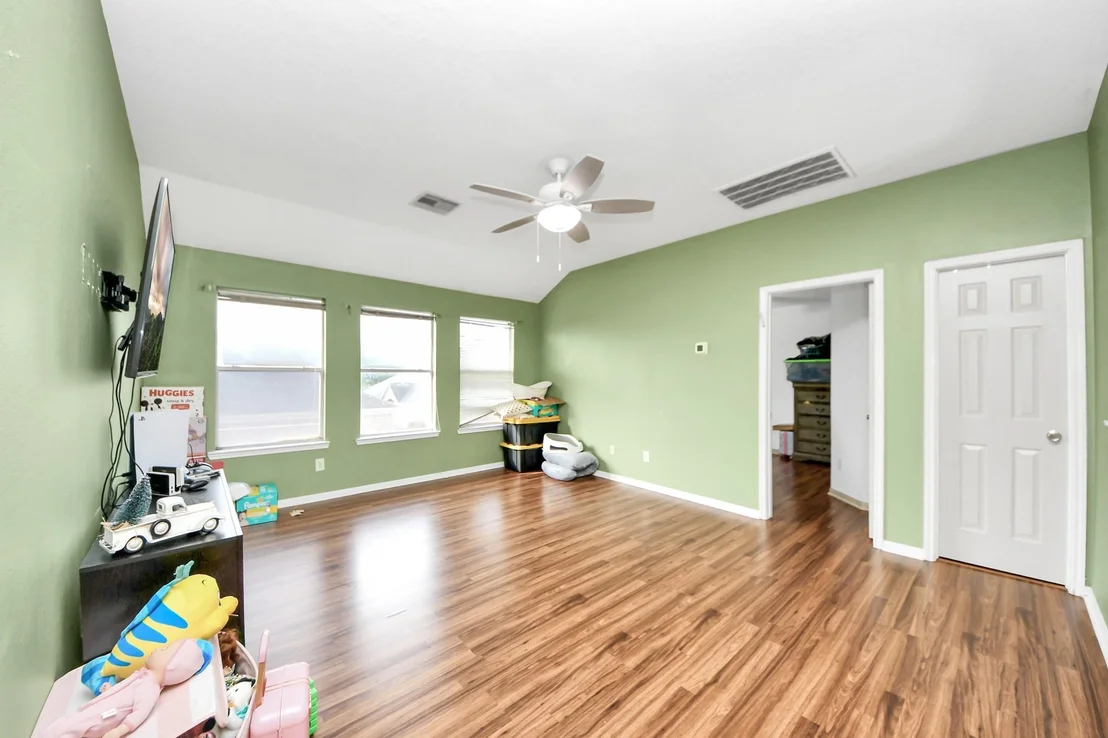 Photo of 922 N Sky Drive