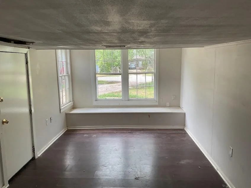 Photo of 621 W 7th Street
