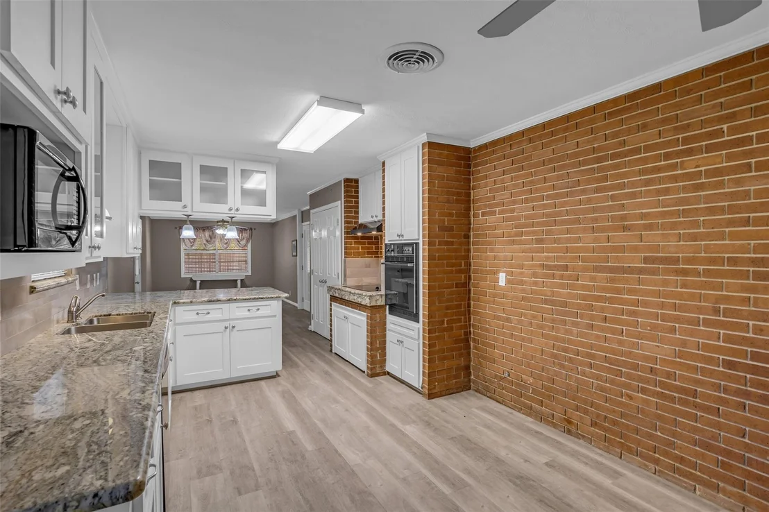 Photo of 12011 Westover Drive