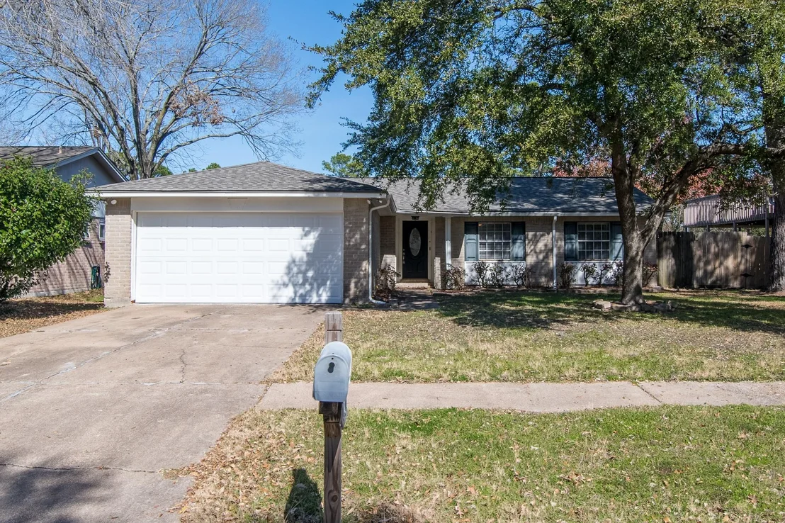 Photo of 16210 Cypress Point Drive
