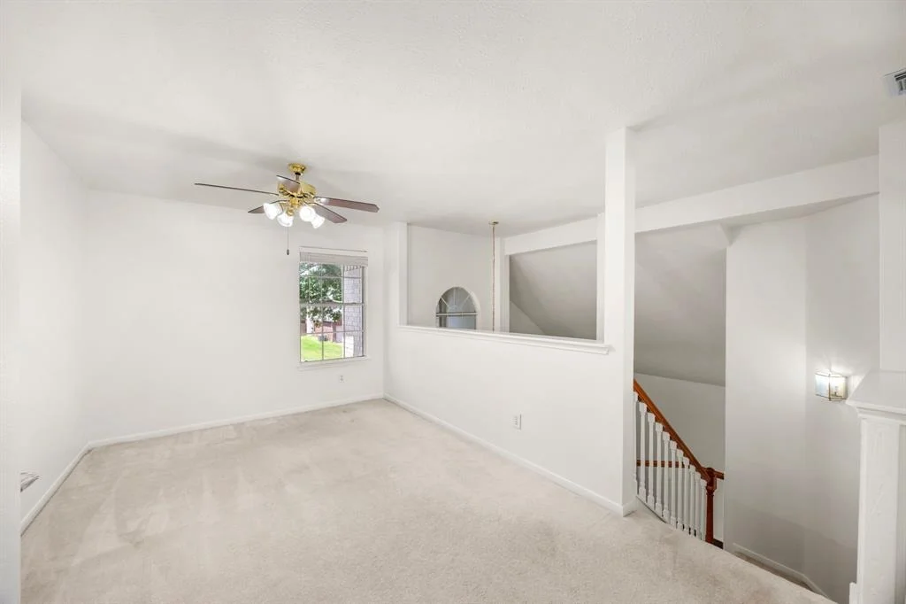 Photo of 9818 Goldenglade Drive