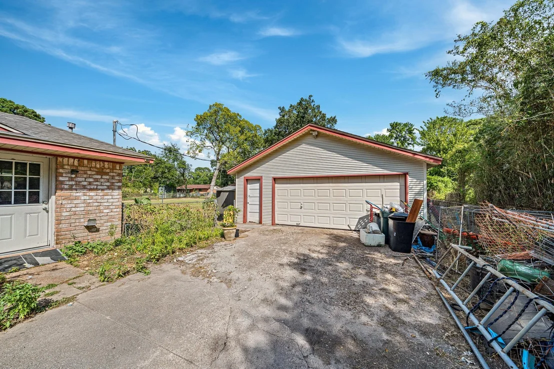 Photo of 12715 Oakfield Drive