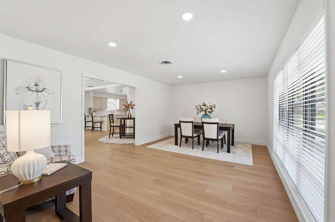Photo of 10302 Belfast Road