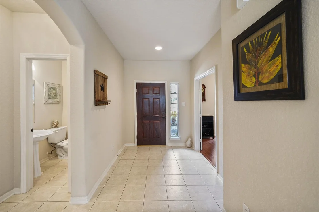 Photo of 122 W Russet Grove Circle