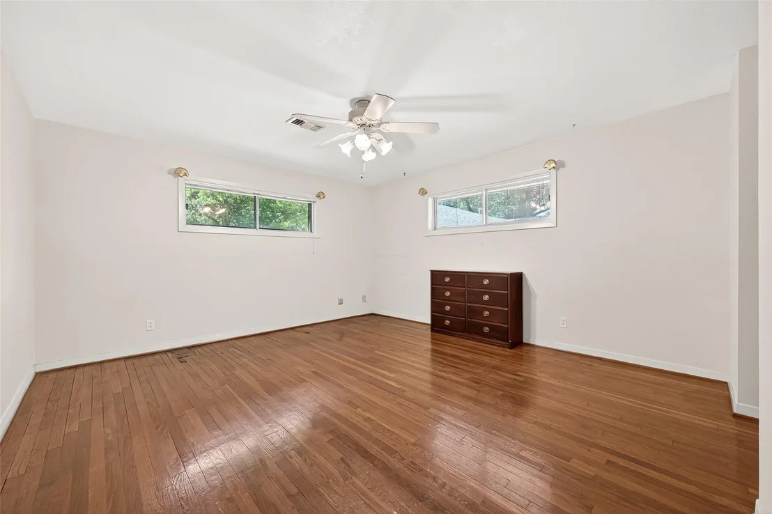 Photo of 5610 Belrose Drive