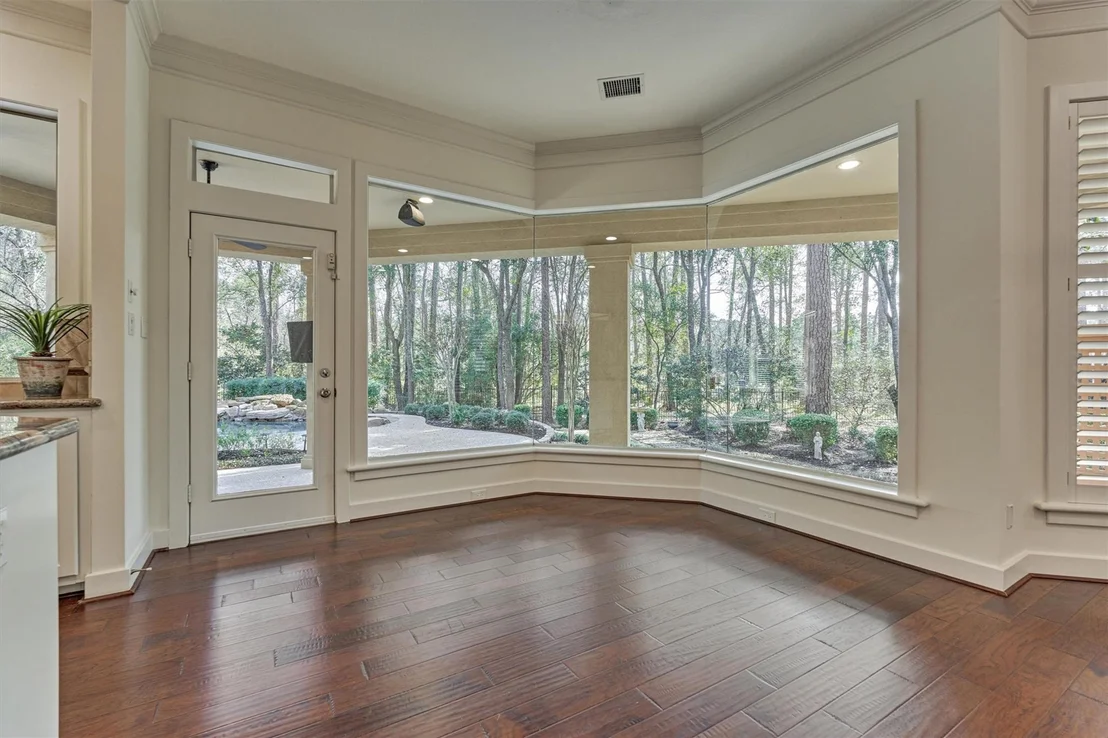 Photo of 43 Meadow Brook Place