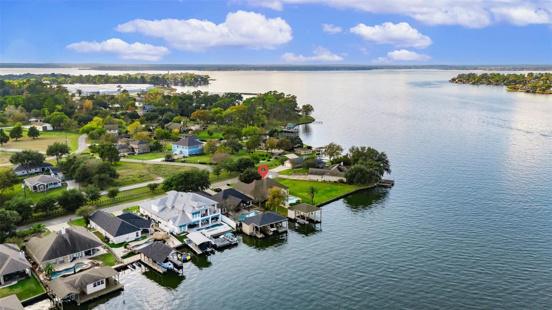 Photo of 14030 Shoreline Drive