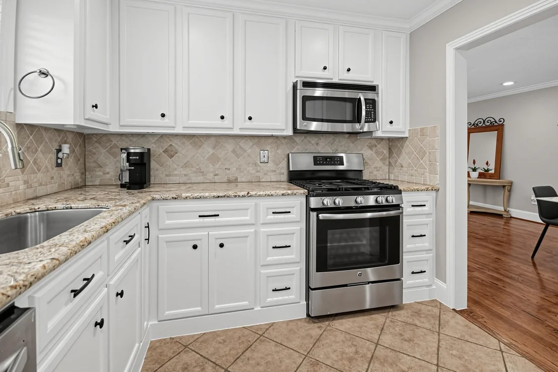 Photo of 1111 Timbergrove Lane