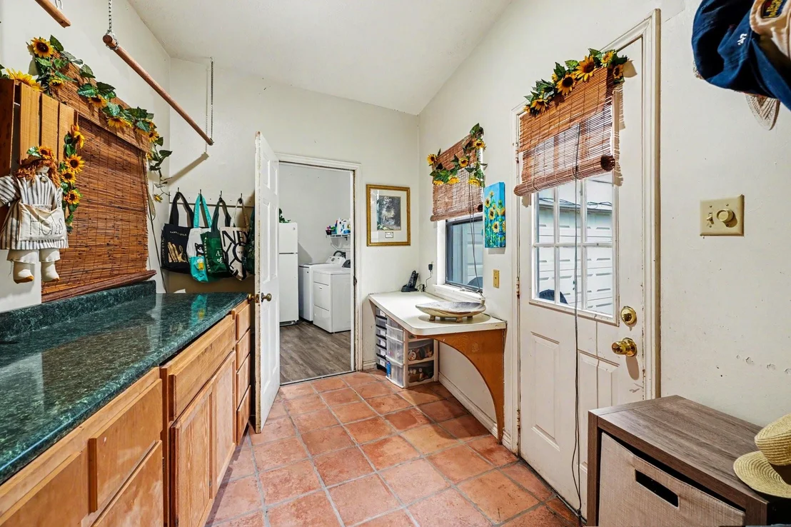 Photo of 1623 Lake Bluff Drive