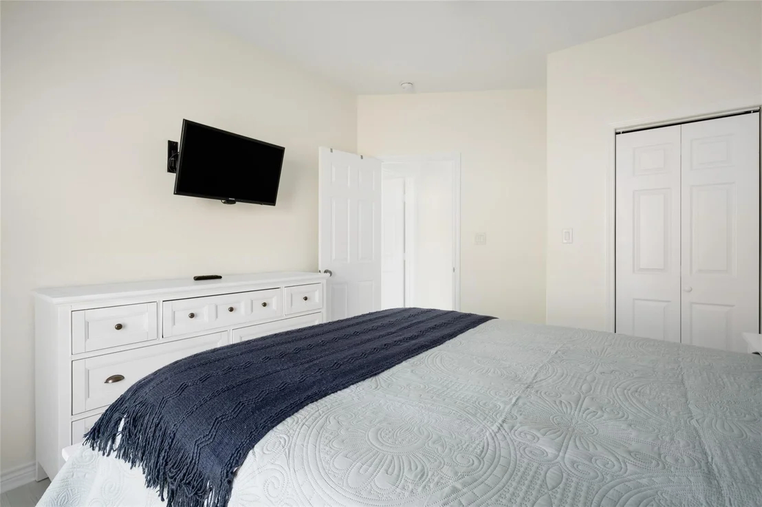 Photo of 963 James Road