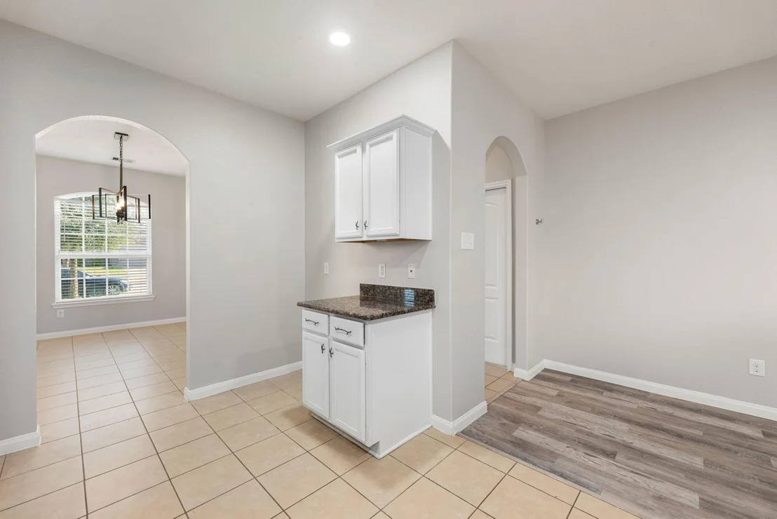 Photo of 12050 Quartersawn Lane