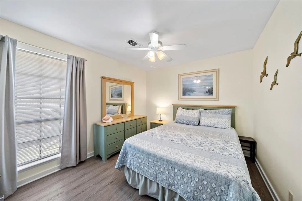 Photo of 16906 Beachcomber
