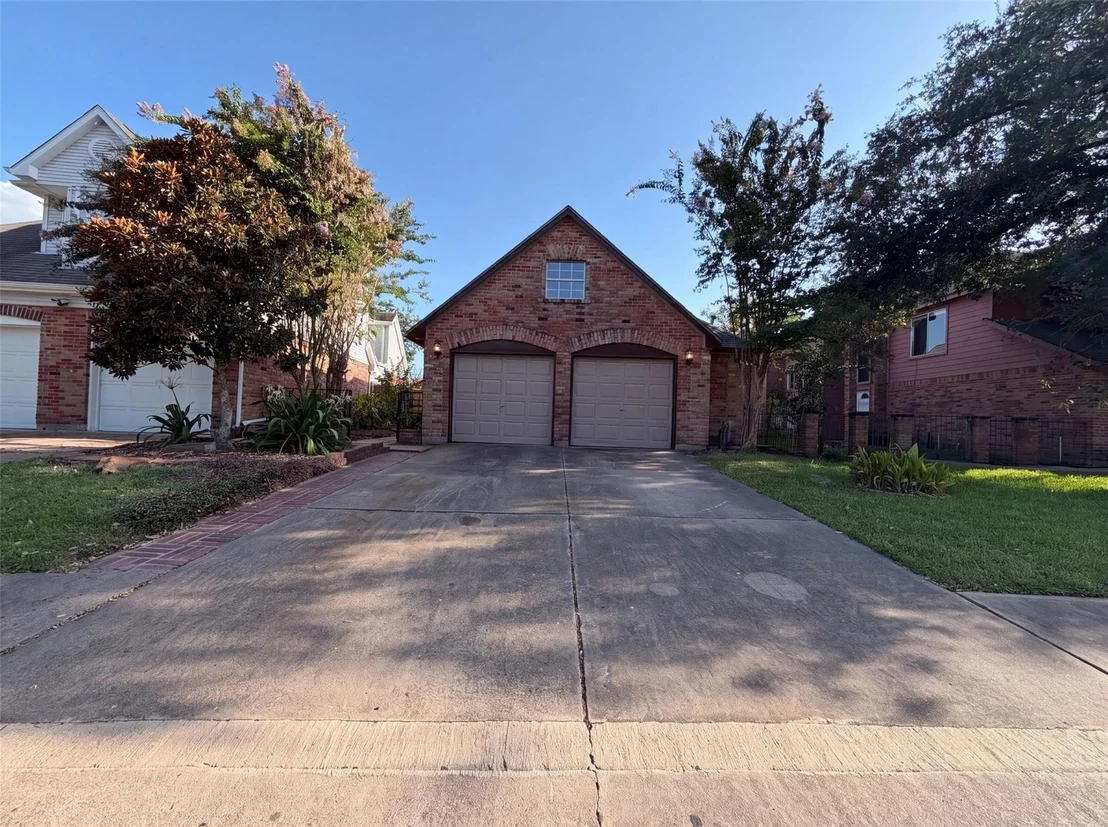 Photo of 11823 Meadowchase Drive