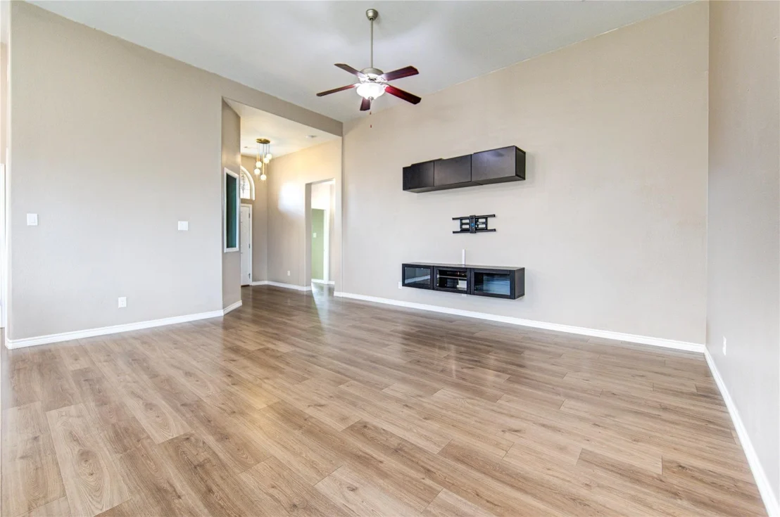 Photo of 5263 Lilac Hollow Lane