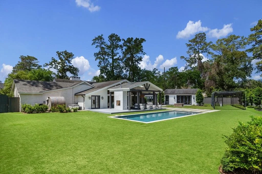 Photo of 225 Millbrook Street