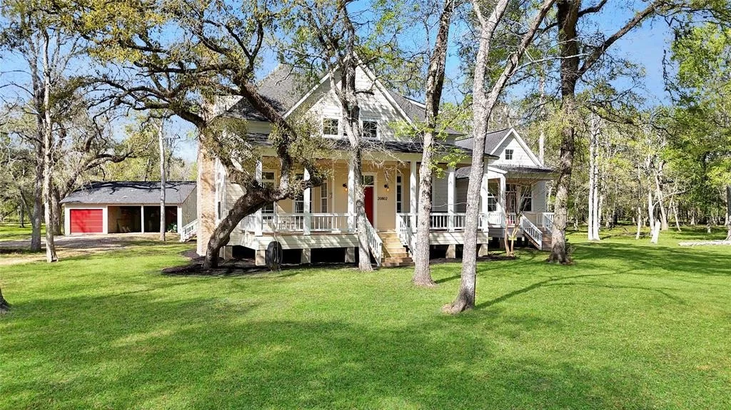 Photo of 20802 Pecan Bend Road