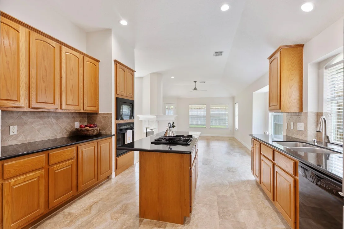 Photo of 18111 Brookes Bend