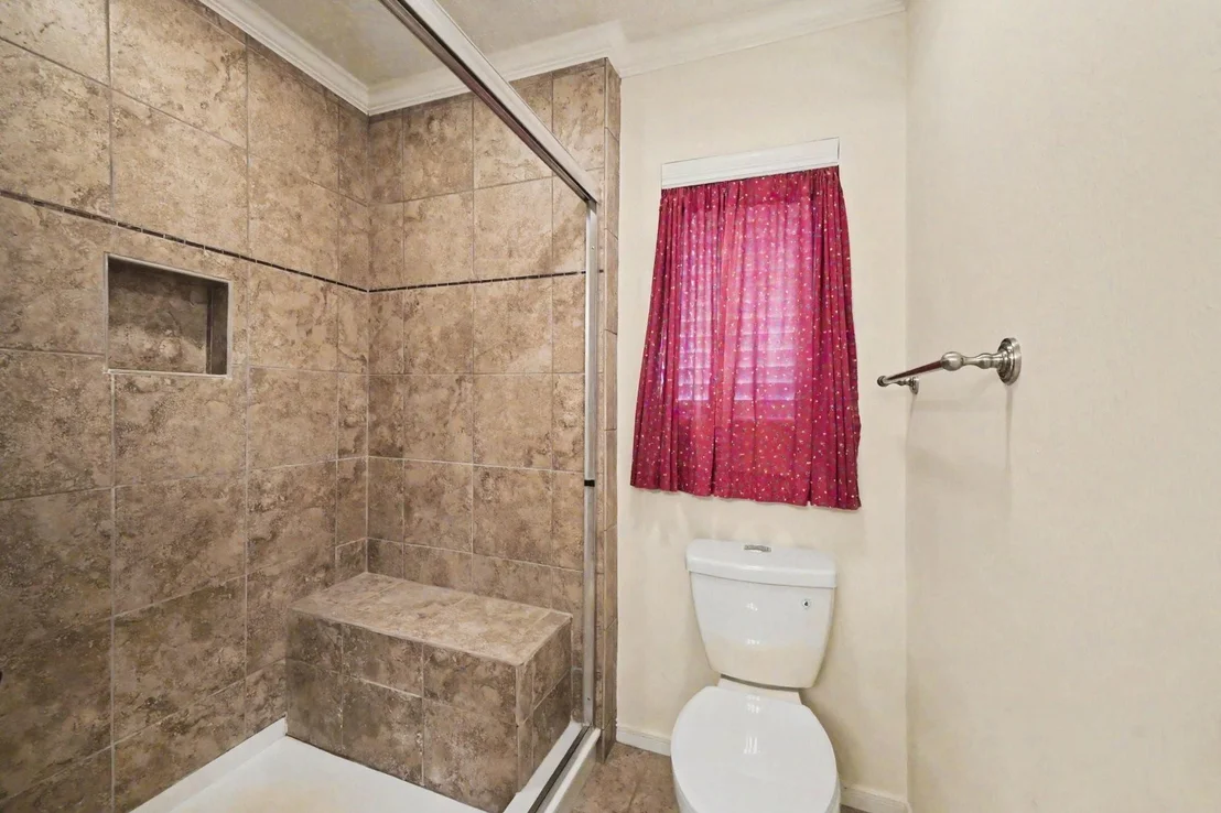 Photo of 26222 Oakhurst Drive