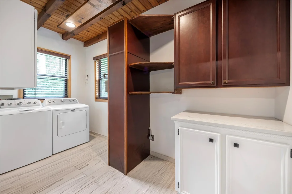 Photo of 358 Bridgeview Drive
