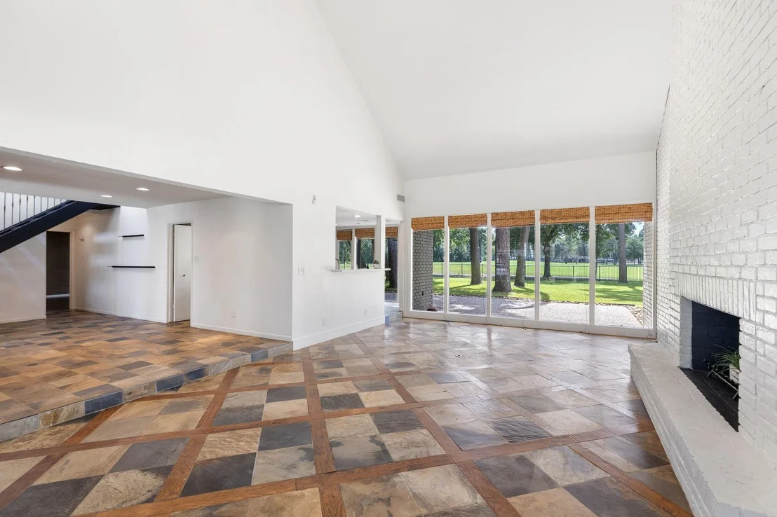 Photo of 6003 Bermuda Dunes Drive