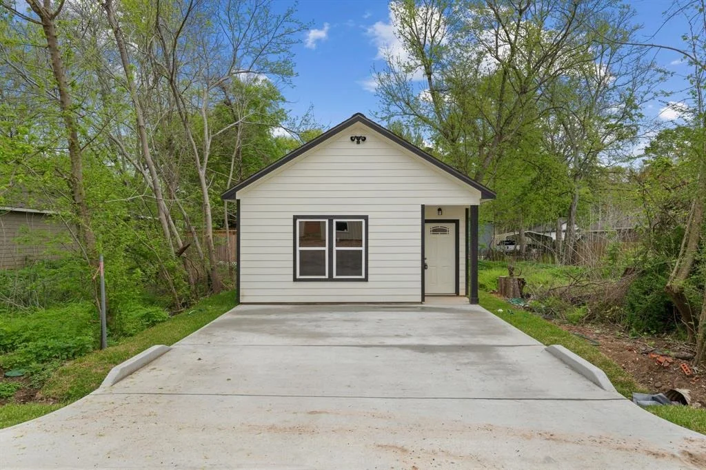 Photo of 11556 Persimmon
