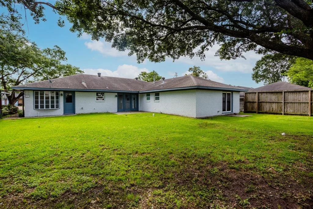 Photo of 10414 Willowisp Drive