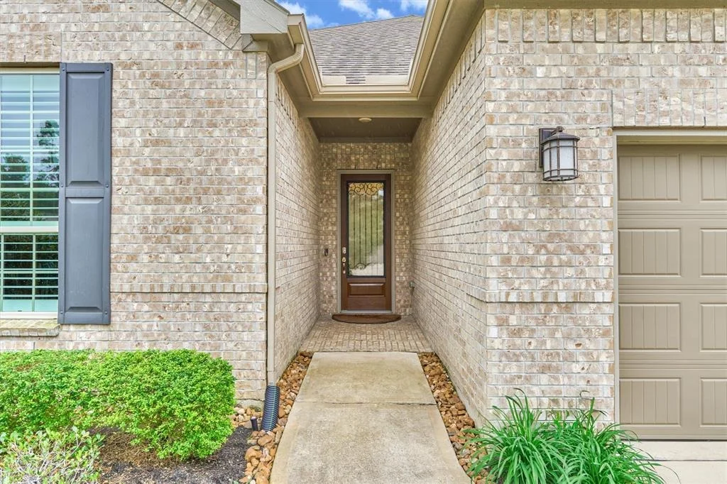 Photo of 111 Dartmoor Lane