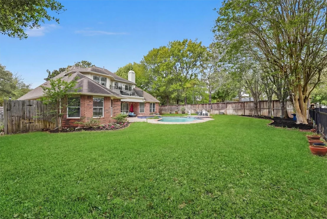 Photo of 16018 Lower Lake Drive
