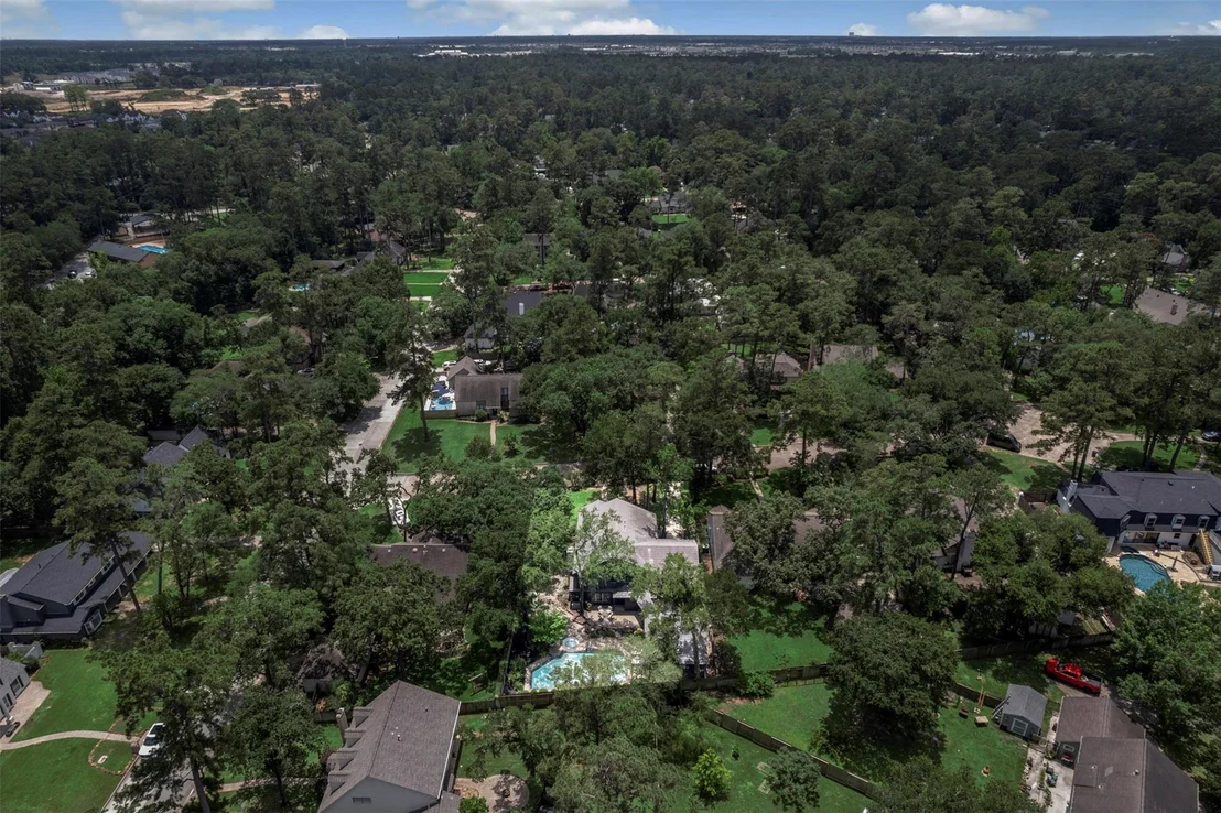 Photo of 6106 Larkmount Drive