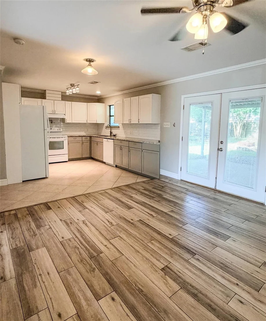 Photo of 328 Paula Avenue