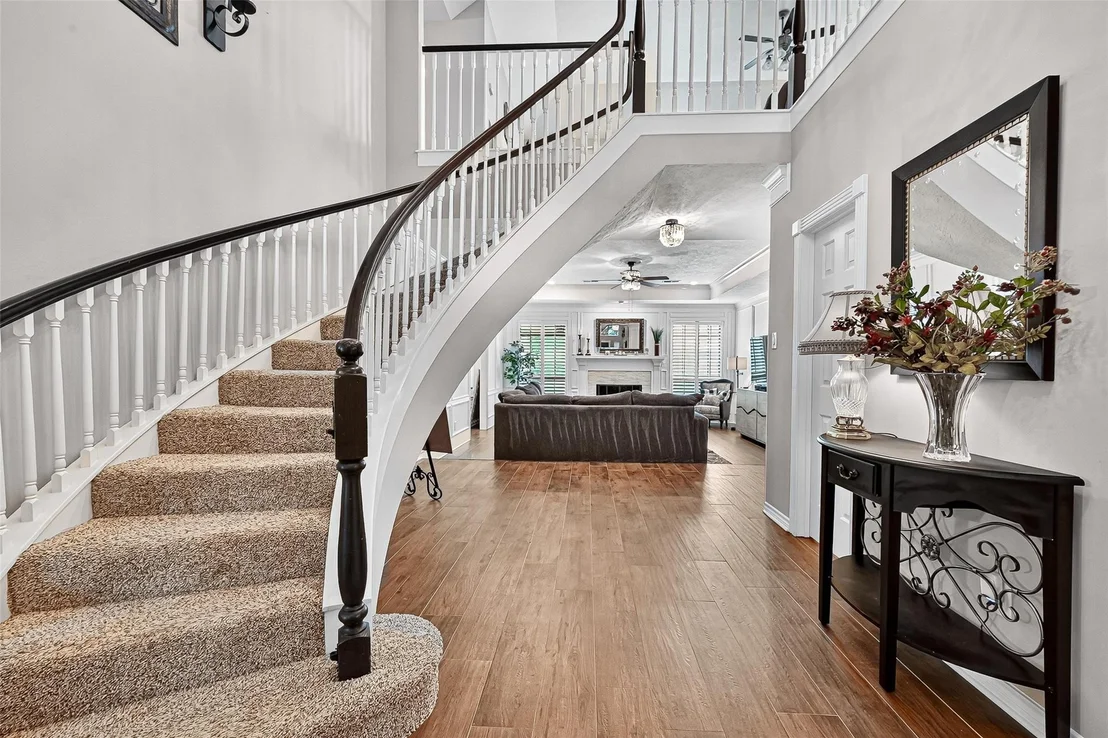 Photo of 5911 Springton Lane