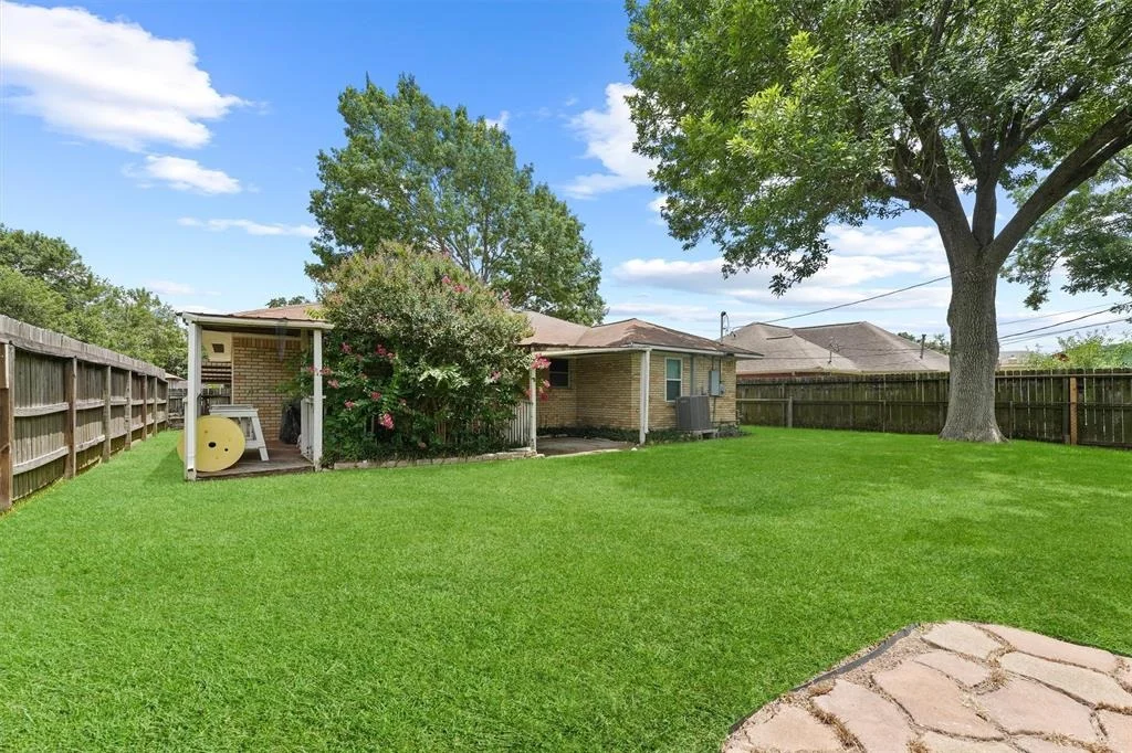 Photo of 2106 Huckleberry Lane